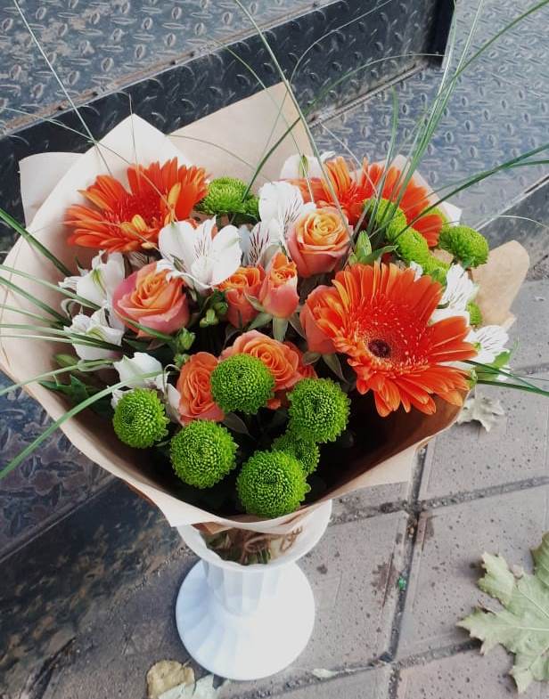 Букет цветов из: Герберы, Хризантемы, Альстромерии и Розы в Петровском Тамбовской области