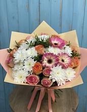 Букет цветов из:  Розы, Герберы и Хризантемы в Петровском Тамбовской области