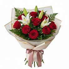 Букет цветов из:  Лилии и Розы в Петровском Тамбовской области