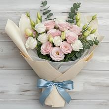 Букет цветов из:  Лизиантусы в Петровском Тамбовской области