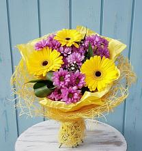 Букет цветов из:  Хризантемы и Герберы в Петровском Тамбовской области