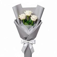 Букет 3 белые розы в Петровском Тамбовской области