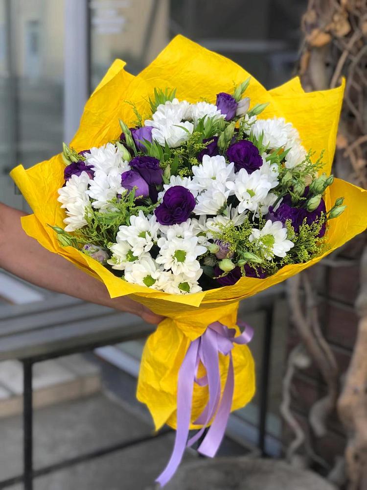 Букет цветов из: Ирисы, Хризантемы и Ромашки в Петровском Тамбовской области