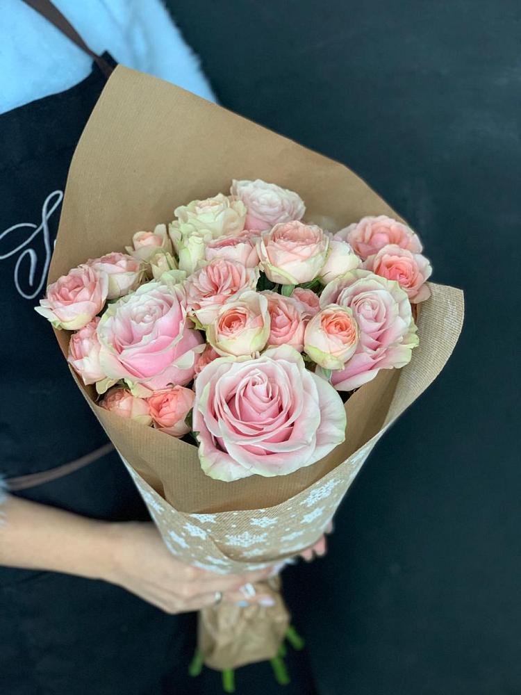 Букет цветов из: Хризантемы и Розы в Петровском Тамбовской области