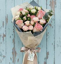 Букет цветов из:  Розы в Петровском Тамбовской области