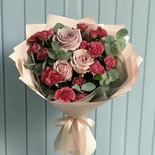 Букет цветов из:  Гвоздики и Розы в Петровском Тамбовской области