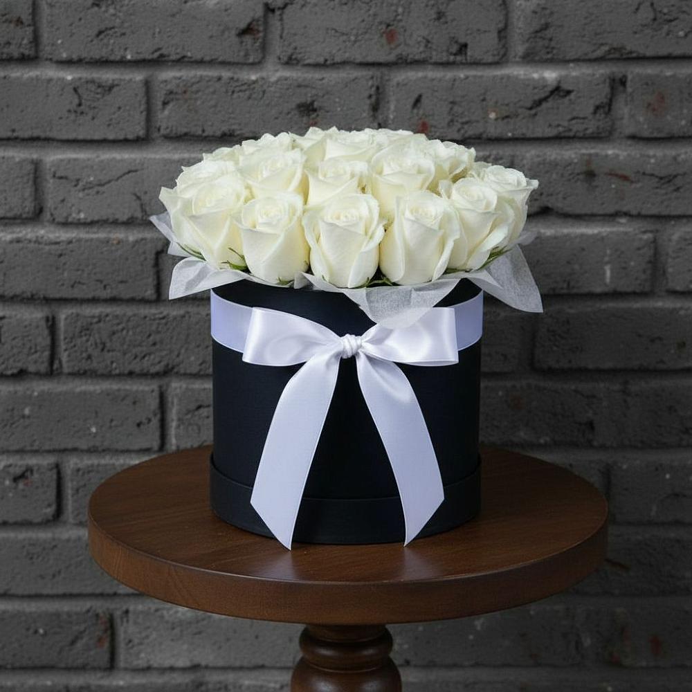 Цветочная композиция из Розы в шляпной коробке в Петровском Тамбовской области